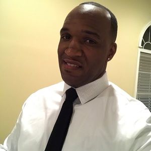 Meet your Posher, Lawrence